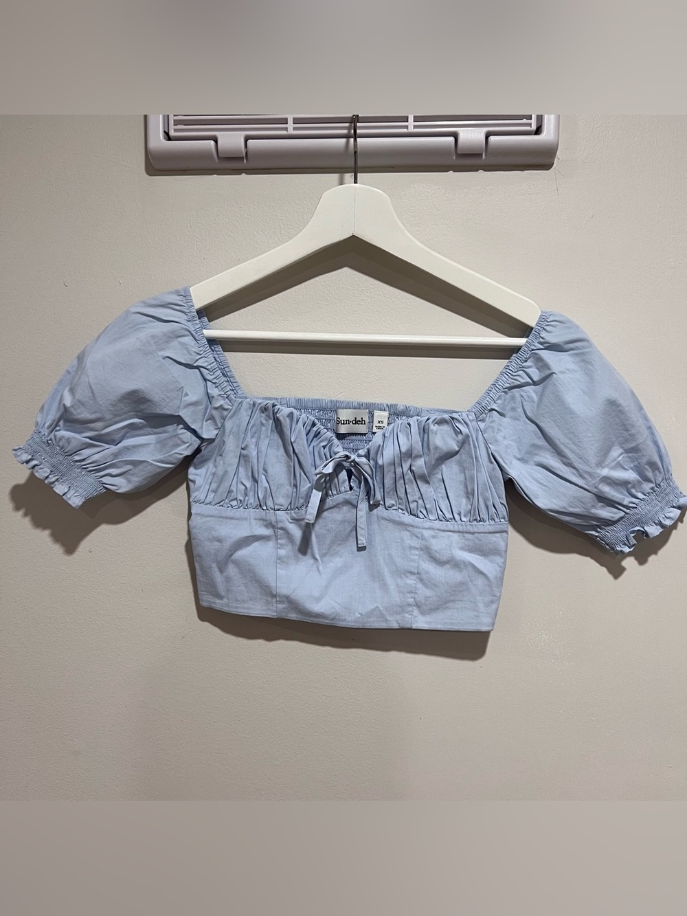 Aritzia Sunday Best Light Blue Puff Short Sleeve Cropped Top with Front Tie